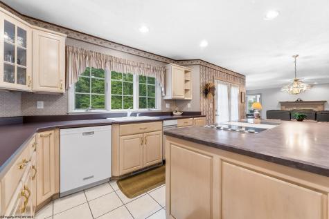 2016 White Oak Drive Morgantown WV 26505