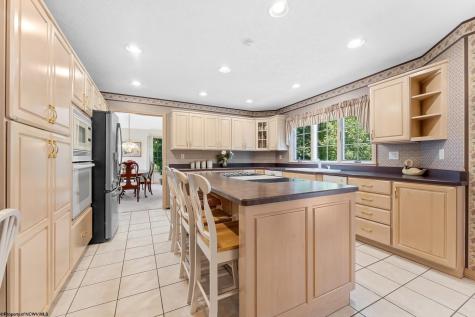 2016 White Oak Drive Morgantown WV 26505