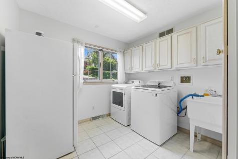 2016 White Oak Drive Morgantown WV 26505