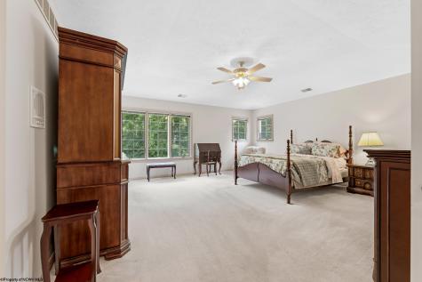 2016 White Oak Drive Morgantown WV 26505