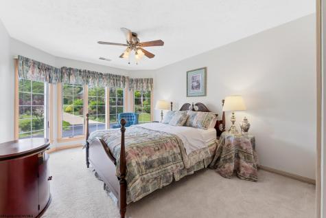 2016 White Oak Drive Morgantown WV 26505