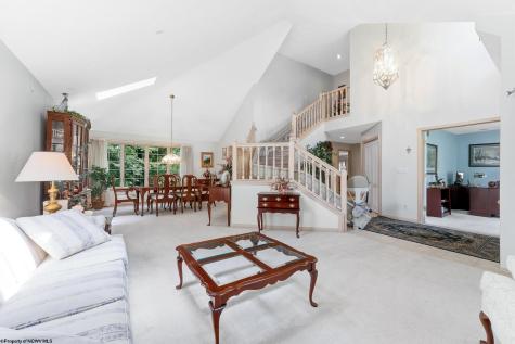 2016 White Oak Drive Morgantown WV 26505