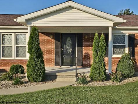 124 Fairlawn Drive Buckhannon WV 26201
