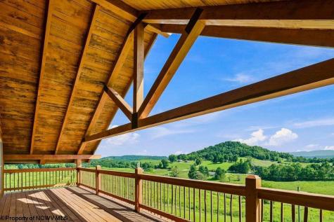 9421 Morgantown Pike Philippi WV 26416
