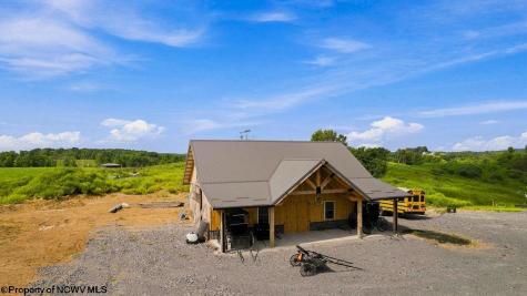 9421 Morgantown Pike Philippi WV 26416