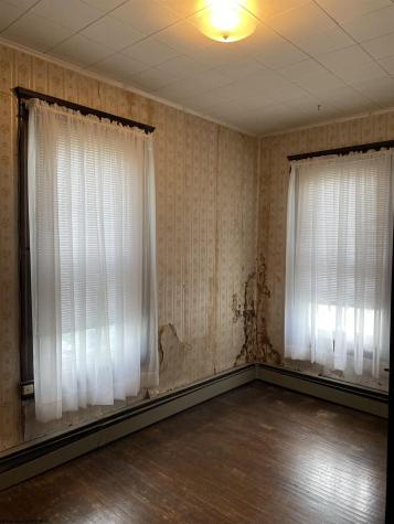 28 Central Avenue Buckhannon WV 26201-4033