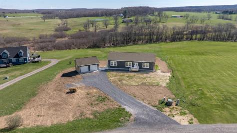 238 E Meadowlark Drive Bruceton Mills WV 26525