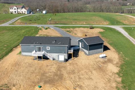 238 E Meadowlark Drive Bruceton Mills WV 26525