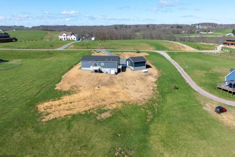 238 E Meadowlark Drive Bruceton Mills WV 26525