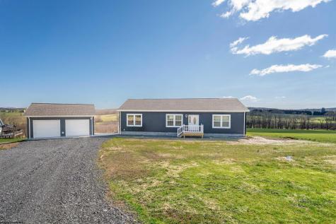 238 E Meadowlark Drive Bruceton Mills WV 26525
