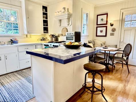 910 8th Street Fairmont WV 26554