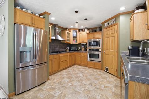 850 Oak Street Anmoore WV 26323
