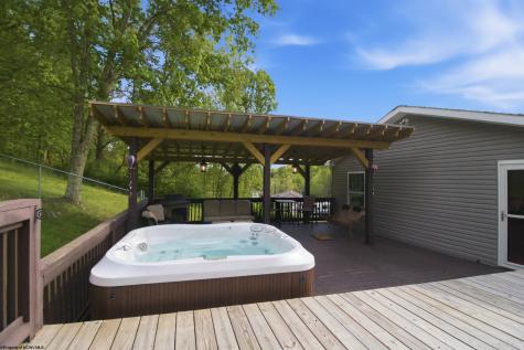 850 Oak Street Anmoore WV 26323