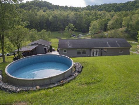 850 Oak Street Anmoore WV 26323