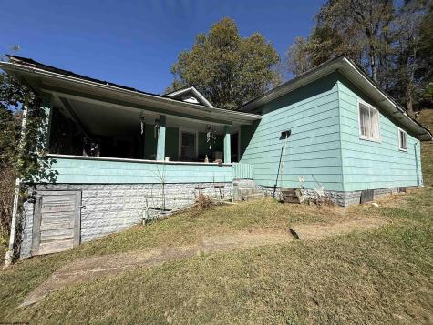 355 George Street Weston WV 26452