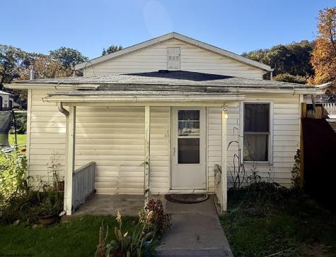 1020 E Main Street Mannington WV 26582