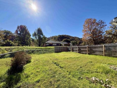 1020 E Main Street Mannington WV 26582