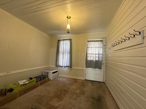 1020 E Main Street Mannington WV 26582
