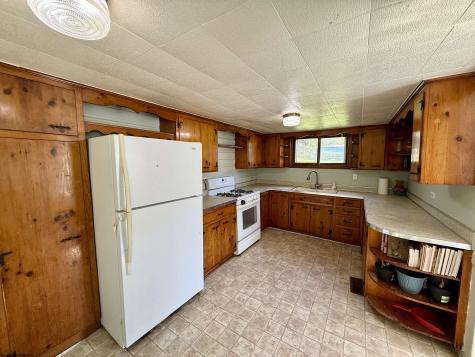 1020 E Main Street Mannington WV 26582