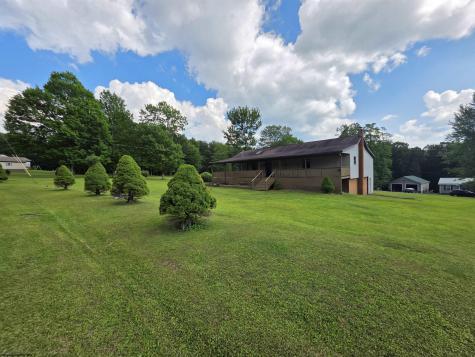 91 Imperial Woods Drive Kingwood WV 26537