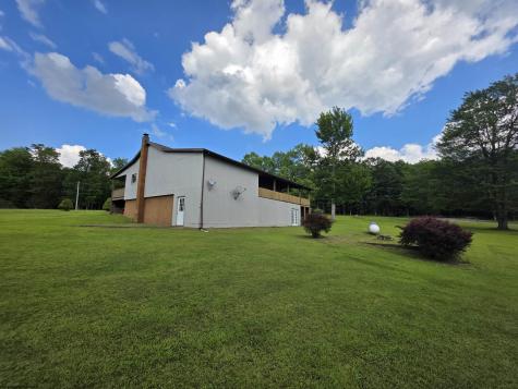 91 Imperial Woods Drive Kingwood WV 26537