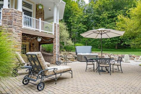 6011 Woodlands Bluff Road Morgantown WV 26508