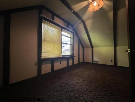 564 Maple Lake Road Bridgeport WV 26330