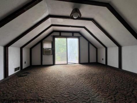 564 Maple Lake Road Bridgeport WV 26330