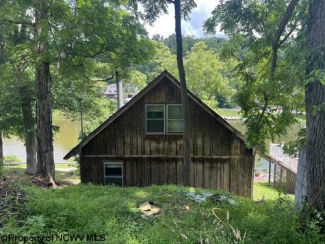 564 Maple Lake Road Bridgeport WV 26330