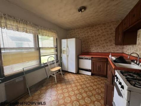 564 Maple Lake Road Bridgeport WV 26330