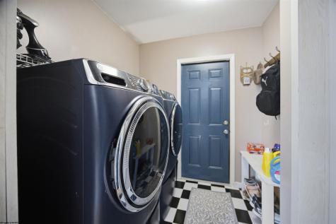 152 Oakwood Circle Bridgeport WV 26330