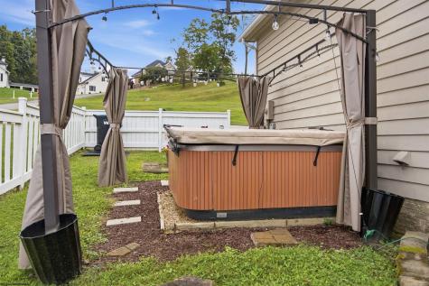 152 Oakwood Circle Bridgeport WV 26330