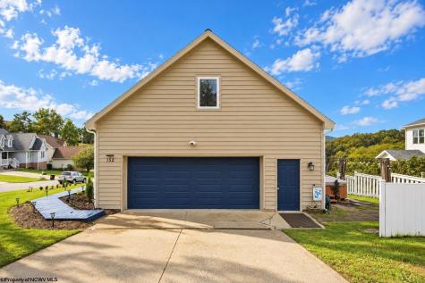 152 Oakwood Circle Bridgeport WV 26330