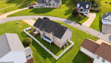 152 Oakwood Circle Bridgeport WV 26330