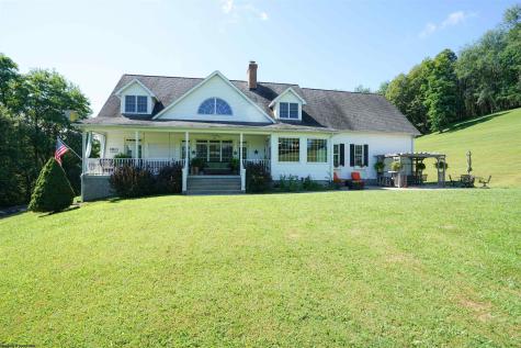 71 Foxmoor Road Belington WV 26250