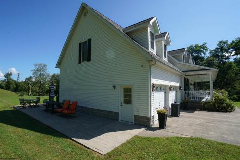 71 Foxmoor Road Belington WV 26250