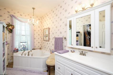 71 Foxmoor Road Belington WV 26250