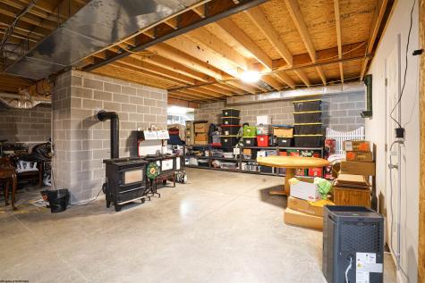 71 Foxmoor Road Belington WV 26250