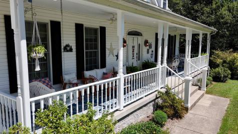 71 Foxmoor Road Belington WV 26250