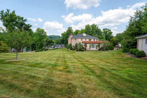 2312 Lakeside Estates Morgantown WV 26508