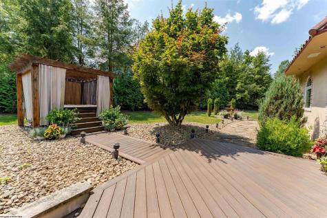 2312 Lakeside Estates Morgantown WV 26508