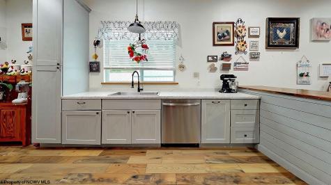 54 Mack Street Fairmont WV 26554