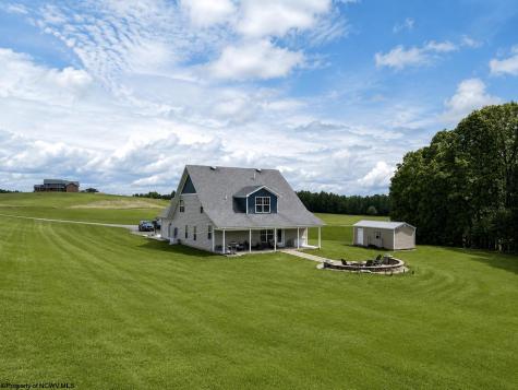 154 Thornberry Lane Ellamore WV 26267
