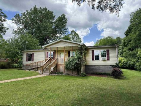 137 Washboard Lane Mill Creek WV 26280