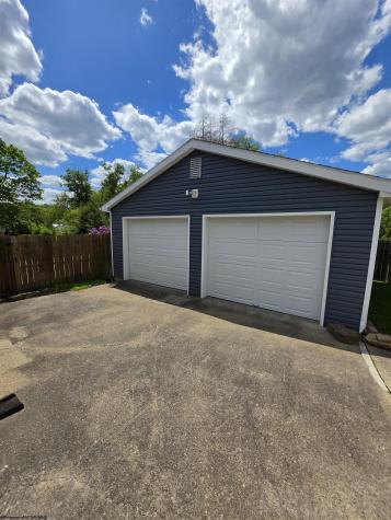 337 Stout Street Bridgeport WV 26330