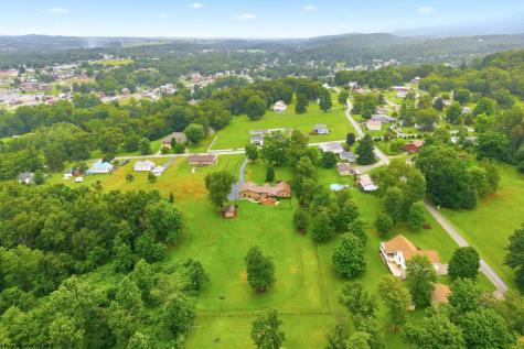 22 Cave Street Fairchance PA 15436