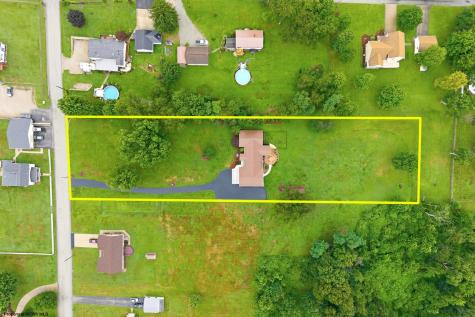 22 Cave Street Fairchance PA 15436