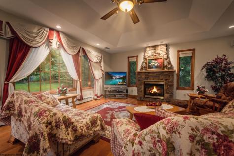 22 Cave Street Fairchance PA 15436