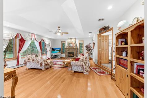 22 Cave Street Fairchance PA 15436