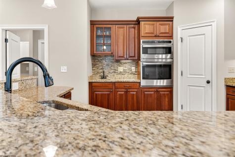 4881 Woods Edge Lane Morgantown WV 26508